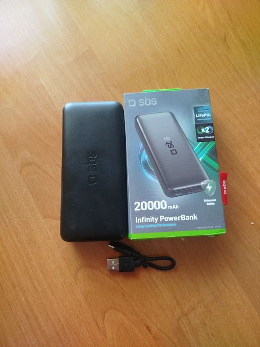 Павербанк на 20000