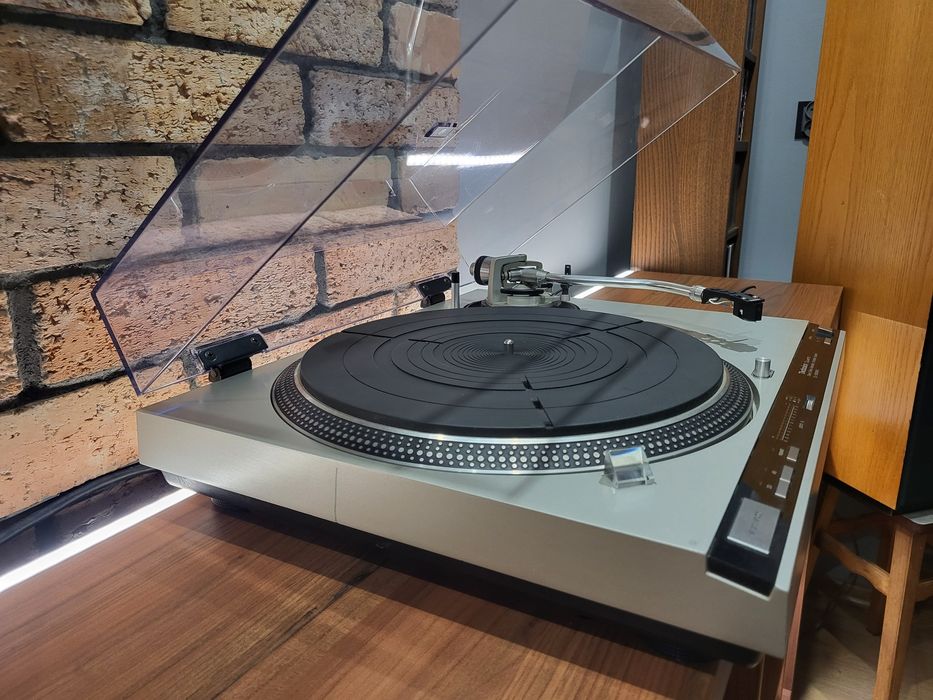 Gramofon Technics SL 1600 MK2