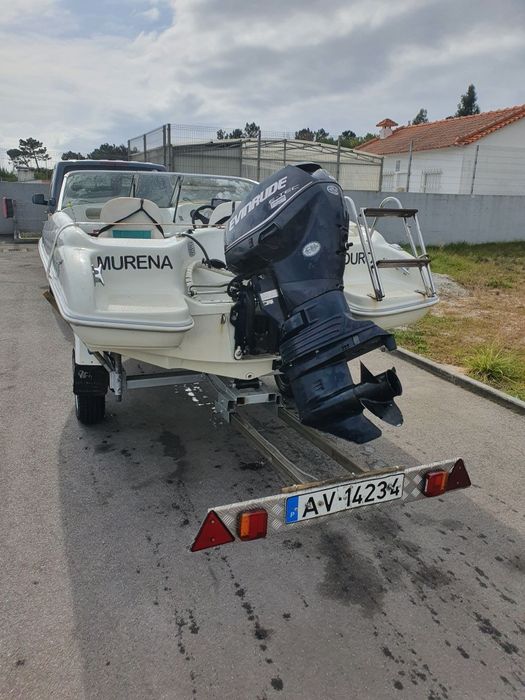 Barco de recreio com atrelado e motor 2T injeção direta – Excelente estado!