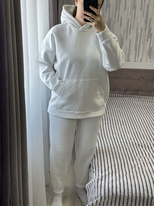 Білий спортивний костюм худі та джогери С/М cher17