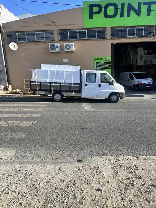 Transporte de entulhos, lixos, materiais de construção e mobilia