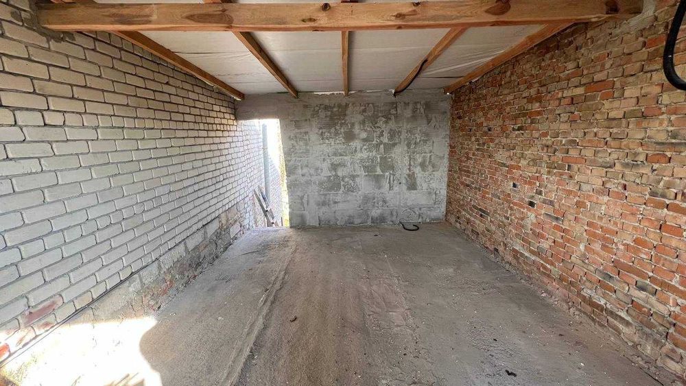 Продам гараж 2 поверха + підвал р-н Східний