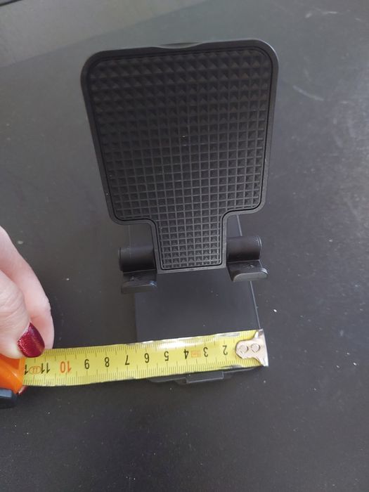 Regulowany uchwyt biurkowy na telefon