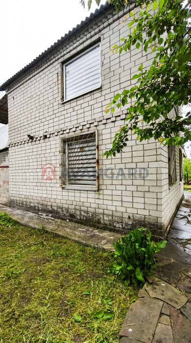 Продам дачу для життя та відпочинку. Поруч ліс та озеро