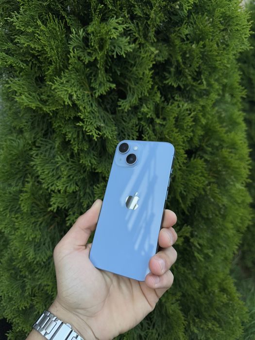 Практично ідеальний Iphone 14