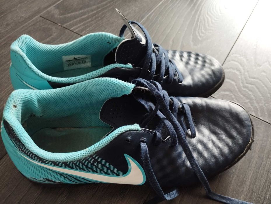 Halówki Nike 40.5