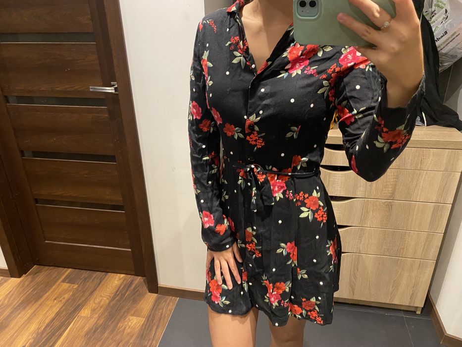 Sukienka bereshka s/m w kwiaty dlugi rekaw guziki