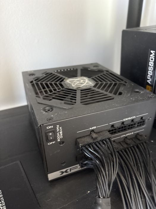 XFX XTR 750 80+ GOLD zasilacz komputeorwy