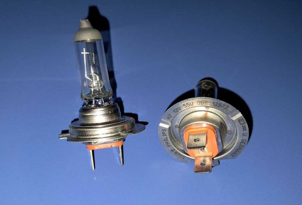 Автолампа галогенна Philips H7 55 Вт