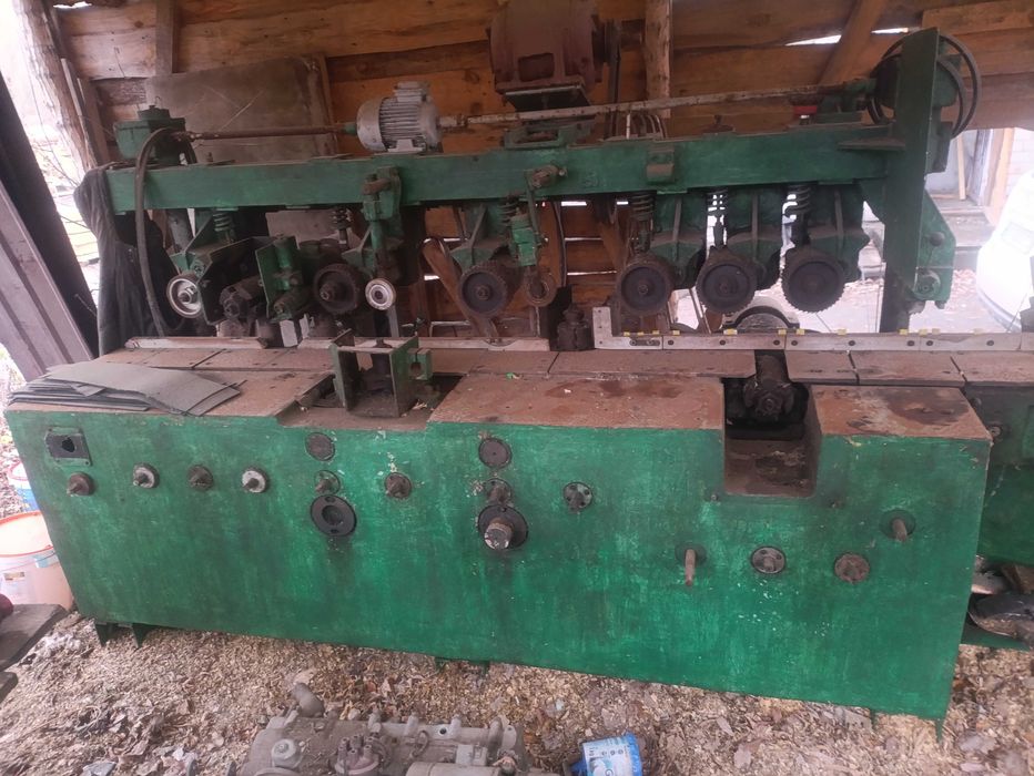 Станок чотиристоронній по дереву