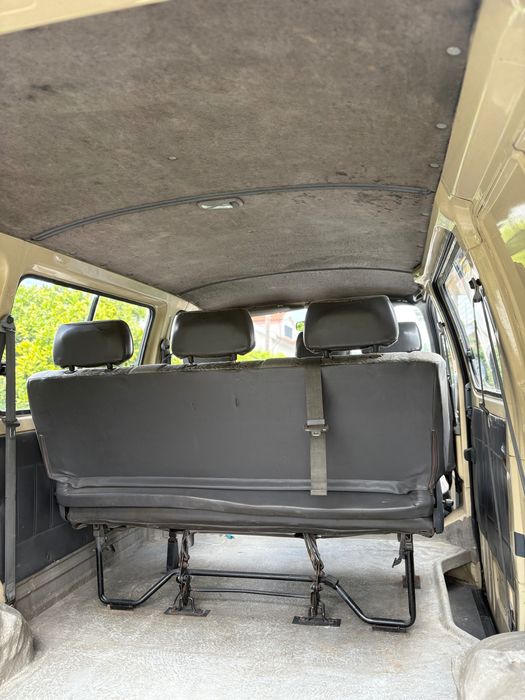 Carrinha Toyota Hiace 1996 - Muito estimada