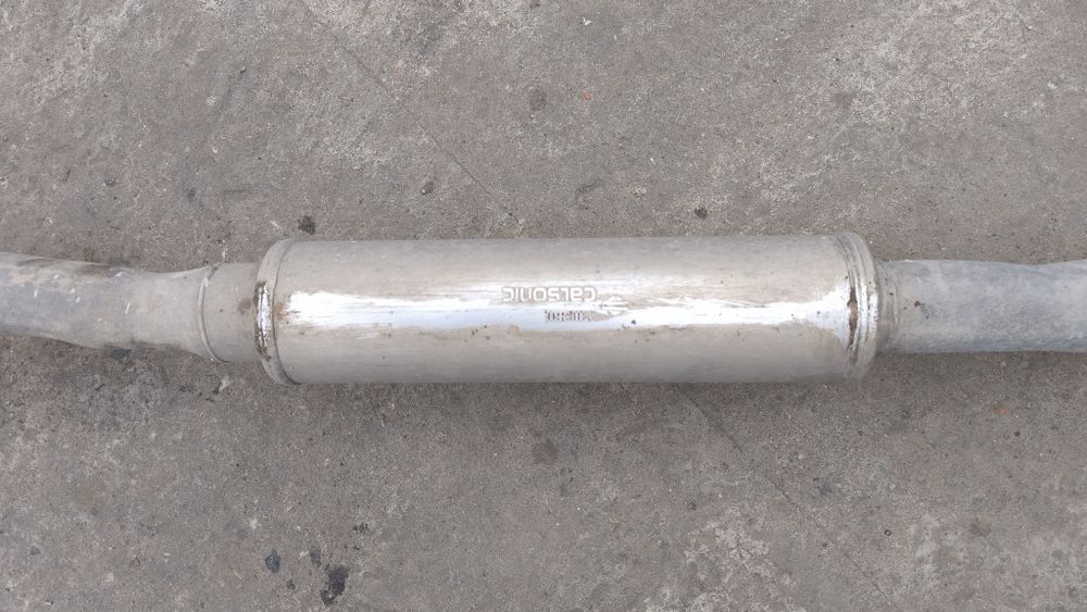 Продам глушитель заднюю банку на ниссан x-trail t30 2.2 дизель