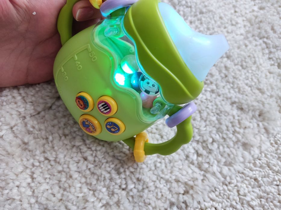 Zestaw zabawek interaktywnych przywieszka dźwięki światła Fisher price