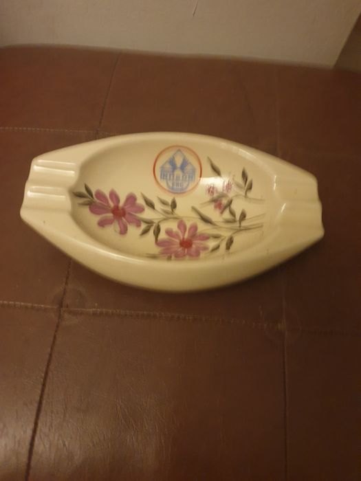 Popielniczka tułowice porcelana łódeczka NITRON ERG