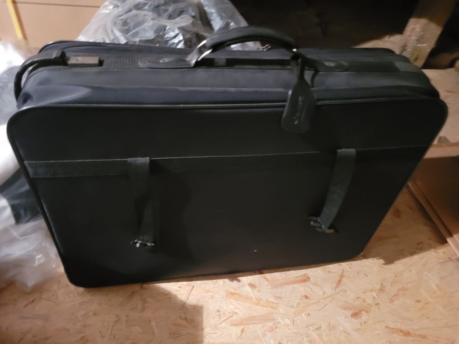 Sprzedam walizkę