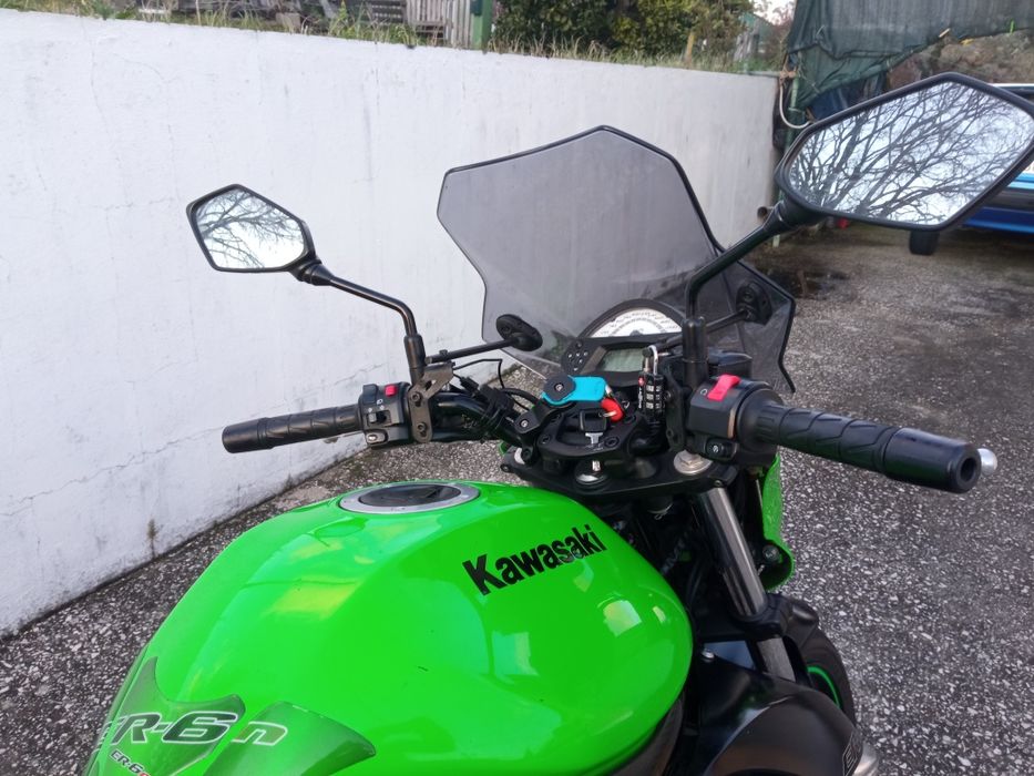 Kawasaki er6n 2010