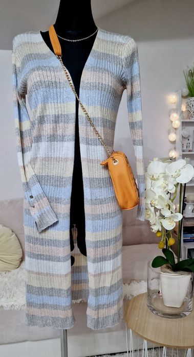 Kardiganek w paski" Atmosfere ".