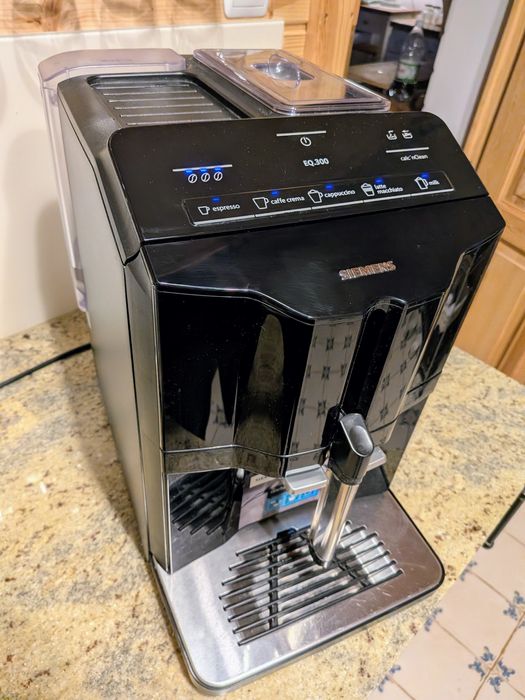 Ekspres do kawy Siemens EQ. 300