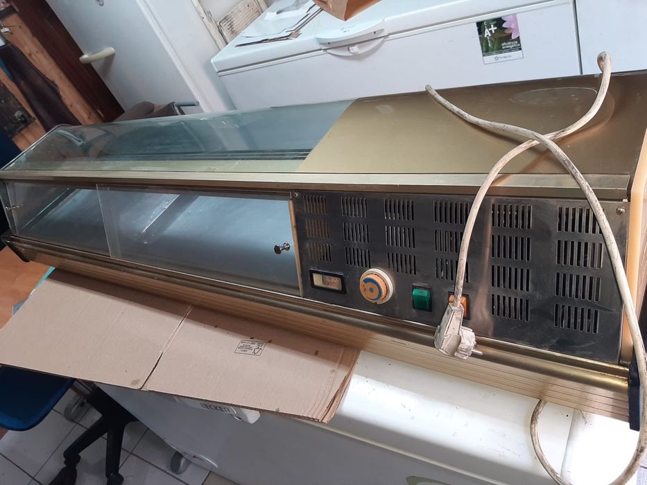 Vitrine refrigerada de balcão