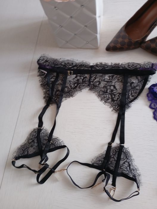 Komplet zestaw pas do pończoch+ majtki nowe