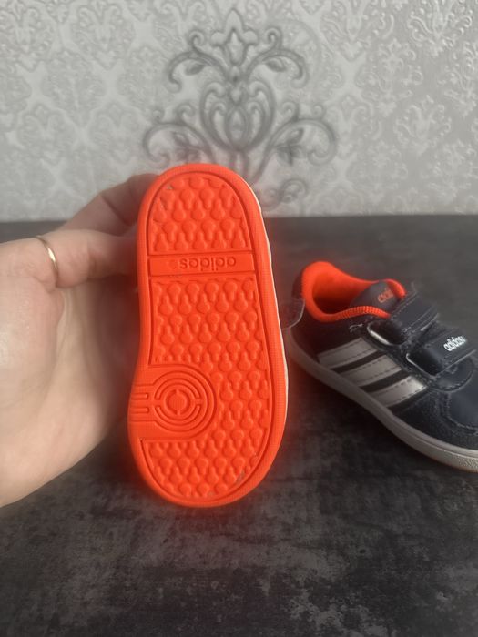Adidas 19 розмір