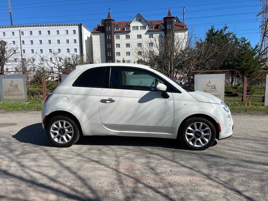 Продам Fiat 500, автомат 1.4, білий колір, 2017 року