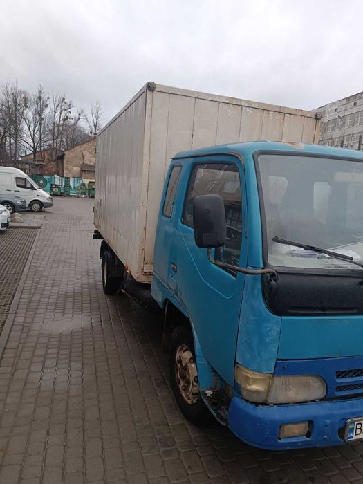 вантажне авто DongFeng2005