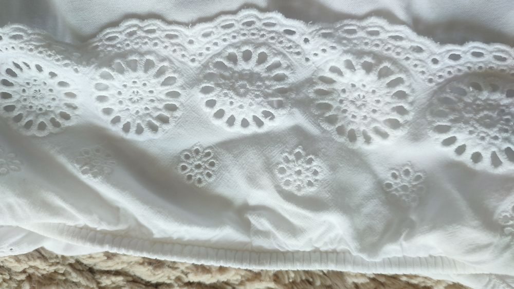 Bluzki H&M na lato dla dziewczynki z koronką biała,niebieska roz140.