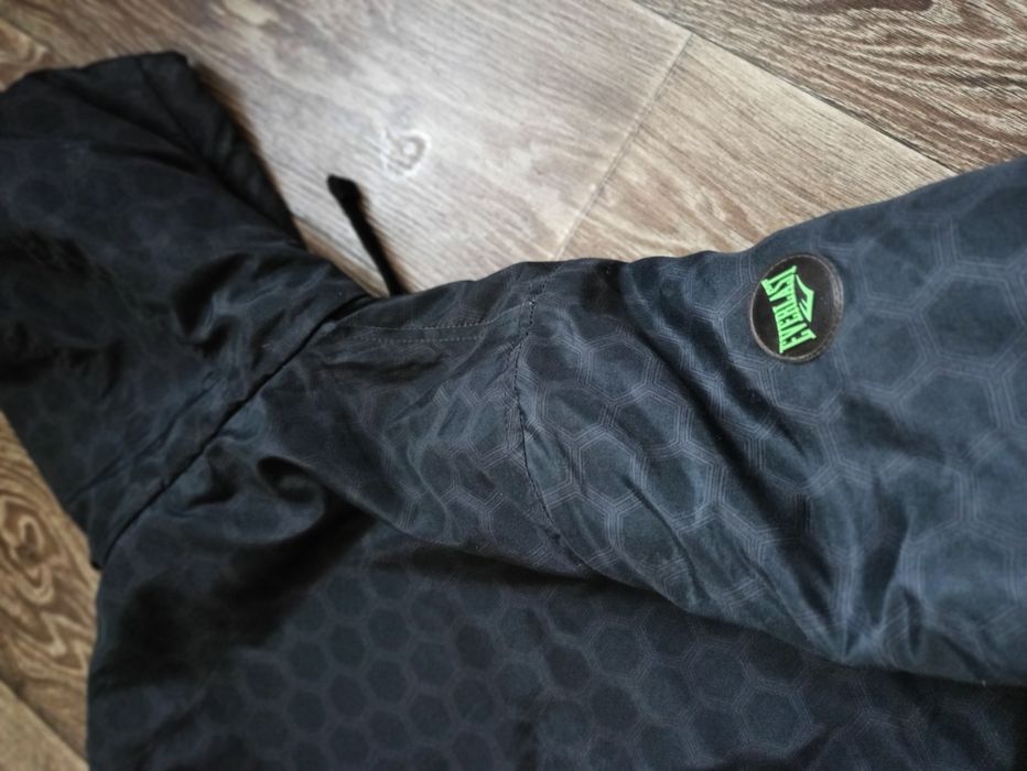 Куртка деми Everlast, размер S.