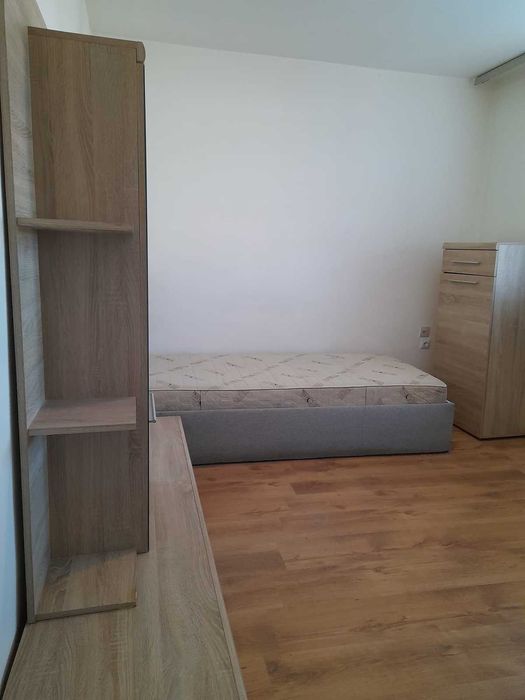 Kawalerka- wysoki parter