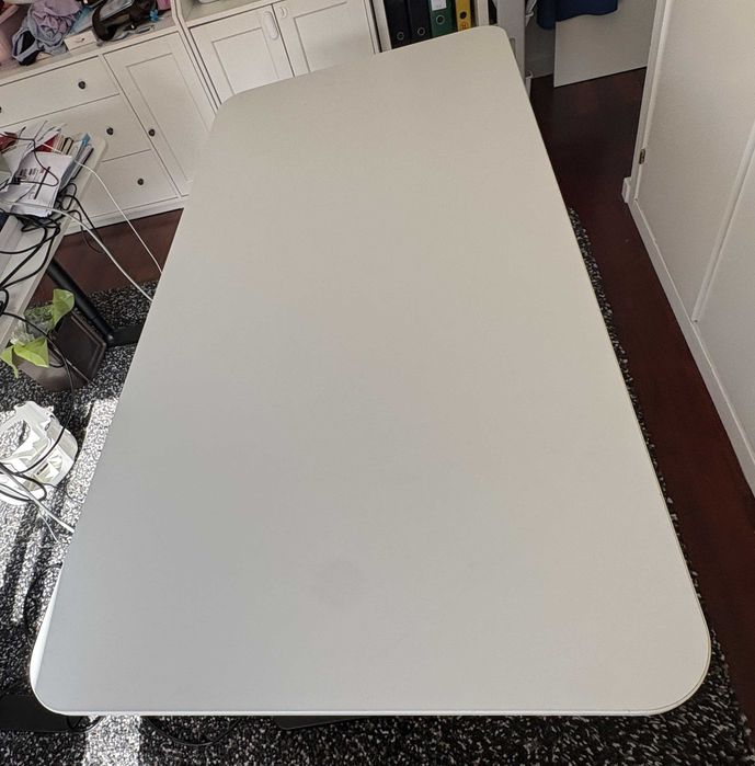 Secretária branca BEKANT - Ikea - 160x80 cm - Regulável
