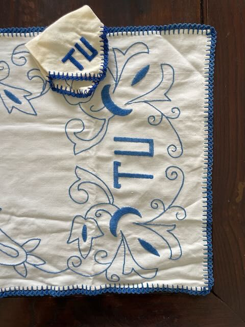 Pano de tabuleiro bordado