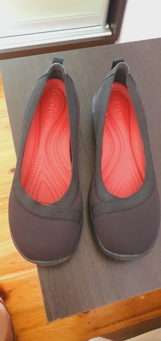 Crocs       кроксы