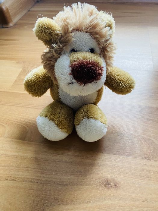 Maskotka pluszak lew