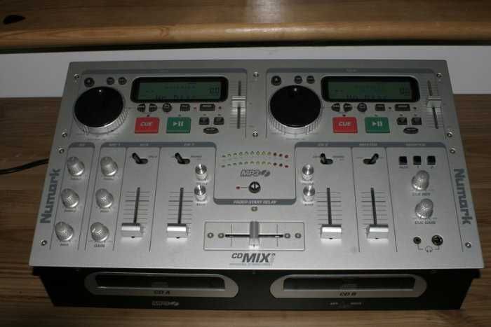 mesa mistura NUMARK64585534567043124