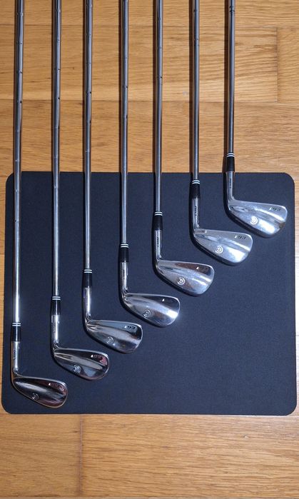 Vendo conjunto de ferros Cleveland CG1 do 3 ao 9 + PW e SW