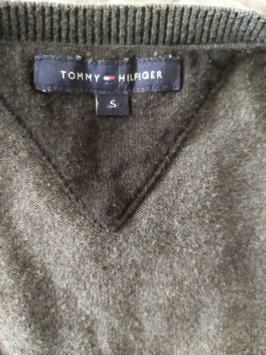 Szary sweterek Tommy Hilfiger r.S