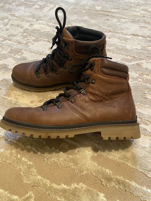 Продам зимні чоловічі ботинки Impress