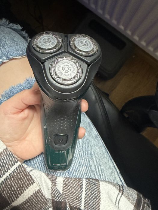 Philips x3002 бритва електробритва