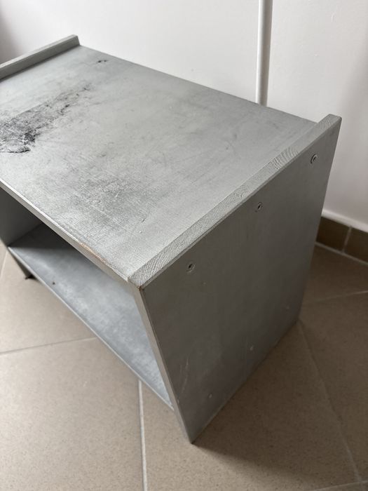 Mały stolik szary oddam za darmo