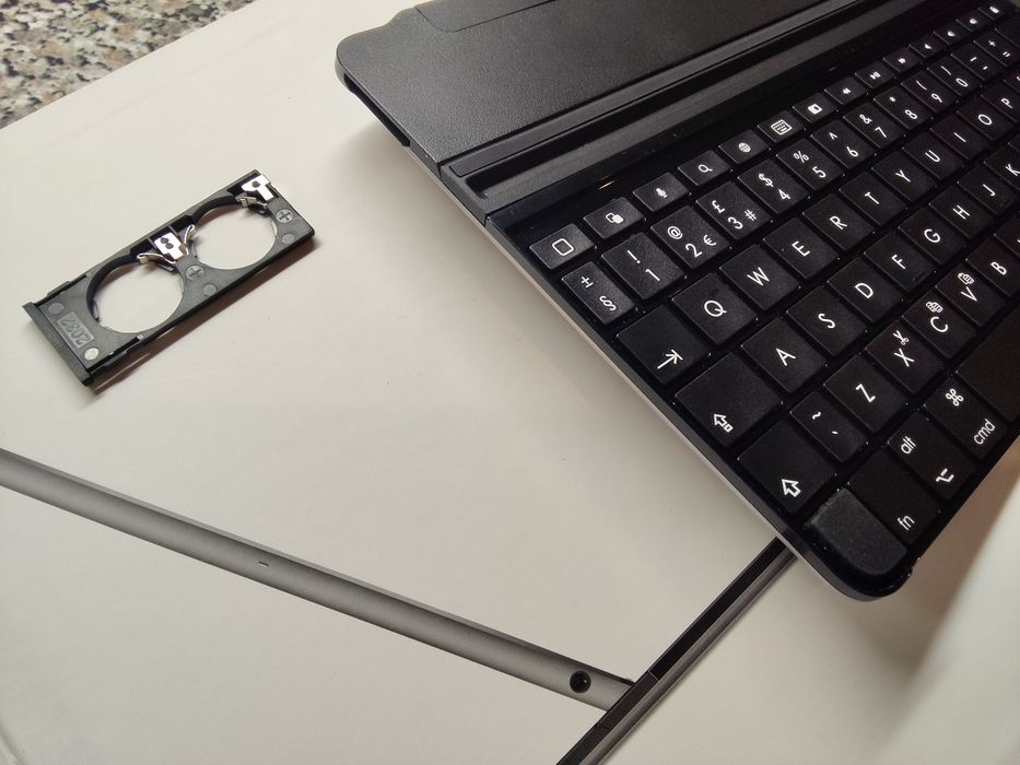 Клавиатура Logitech Bluetooth