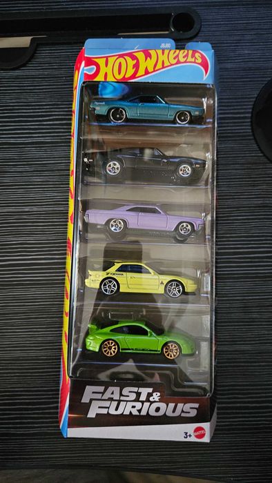Pack 5 carros Hot Wheels Fast & Furious Lacrada