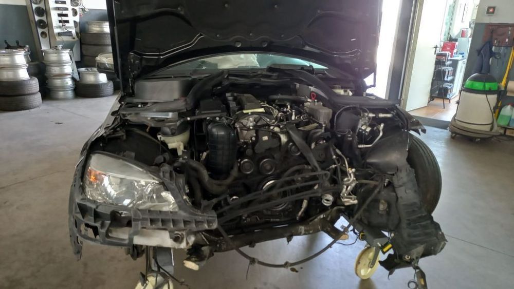 Fechos Mercedes T-model S204 W204 C220 170cv de 2007