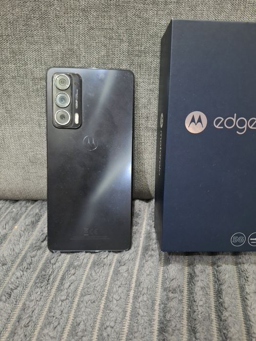 Motorola edge 20 używana stan bardzo dobry
