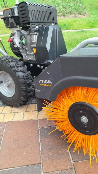 Zamiatarka STIGA SWS 800G + Lemiesz +Pojemnik