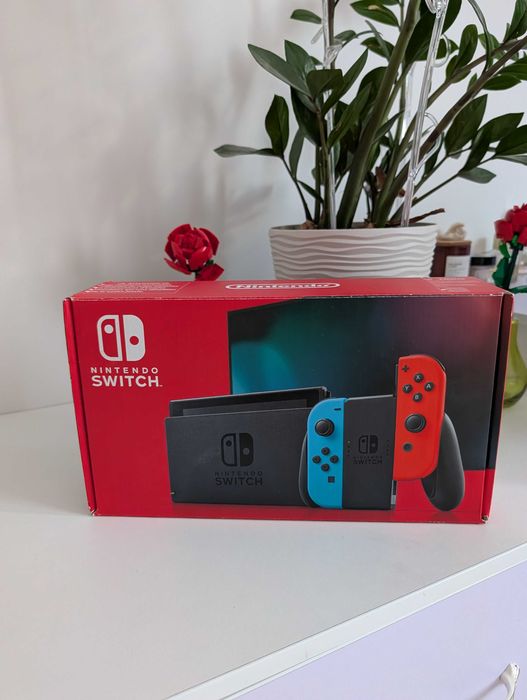 Nintendo Switch V2 (Повний комплект, з коробкою)
