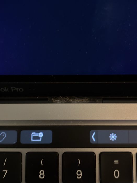Macbook Pro M1, 16 gb RAM, 256gb SSD - APENAS COM ECRA EXTERNO