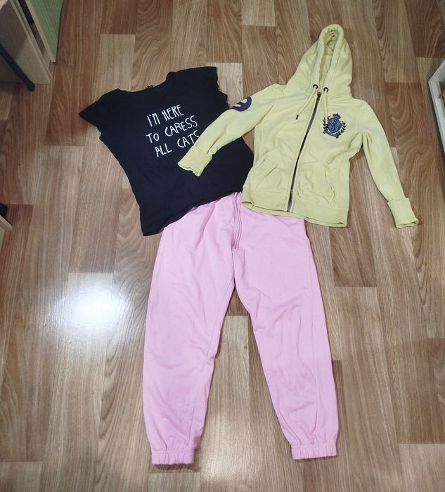 Речі жіночі лот в гарному стані