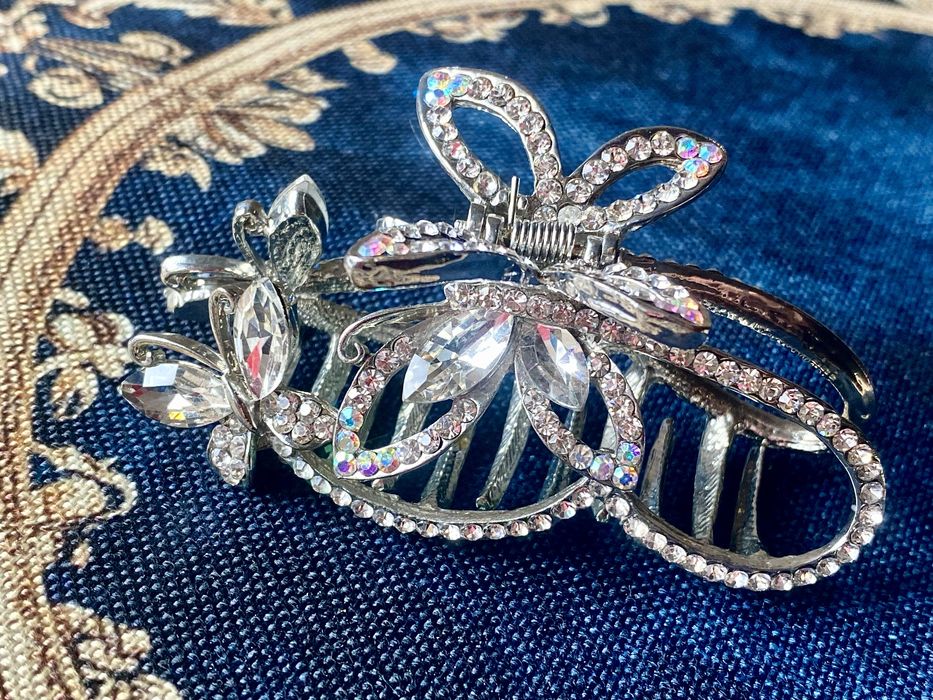 Заколка для волос крабик бабочка. Бабочки. Закололока. Бижутерия.