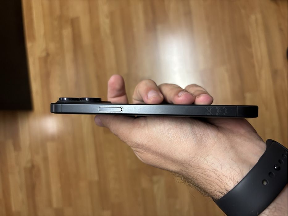 iPhone 15 Pro Max 256GB Black Titanium — Como Novo + Garantia